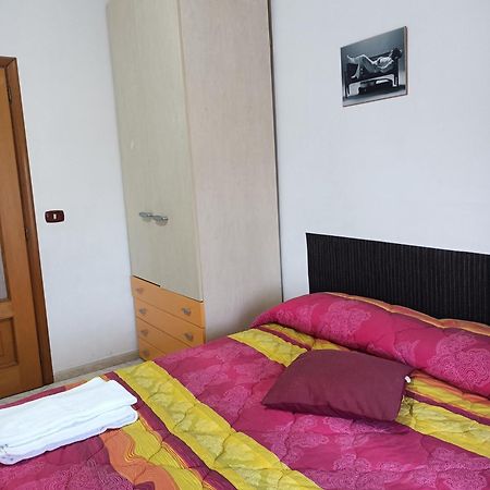 Apartament Le Note Di Napoli Zewnętrze zdjęcie